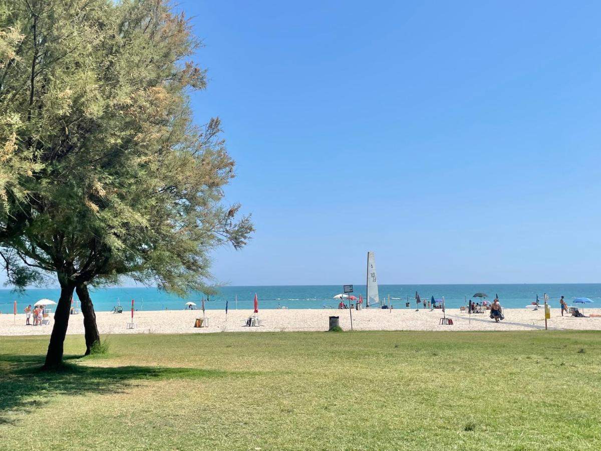 Punto Di Osservazione Lido di Fermo Eksteriør bilde